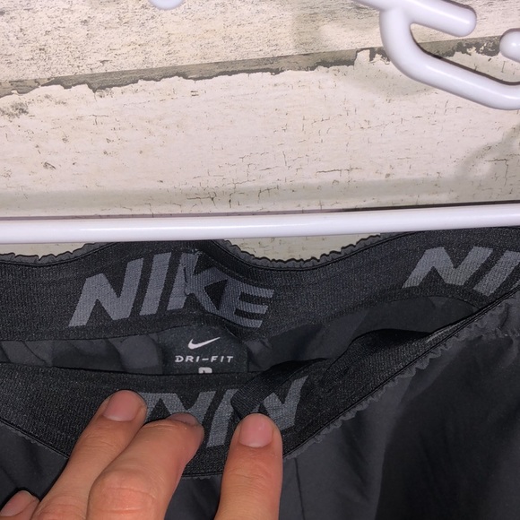 Nike Mens sports shorts large gray color basket ball shirts - Picture 2 of 5